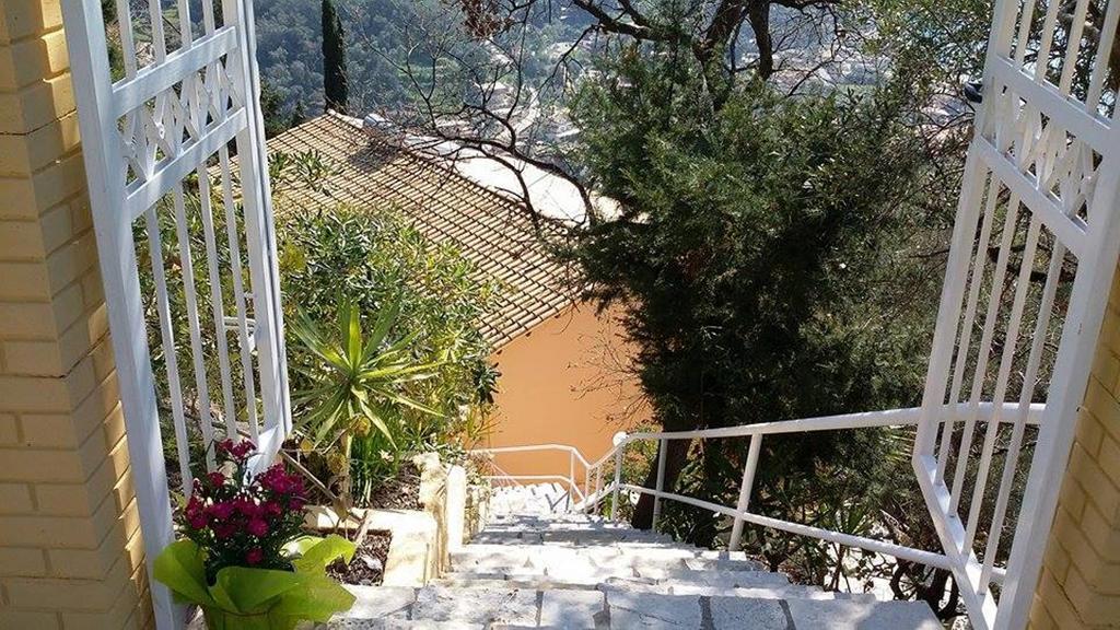 Stella'S Apartments Agios Gordios  Exteriör bild
