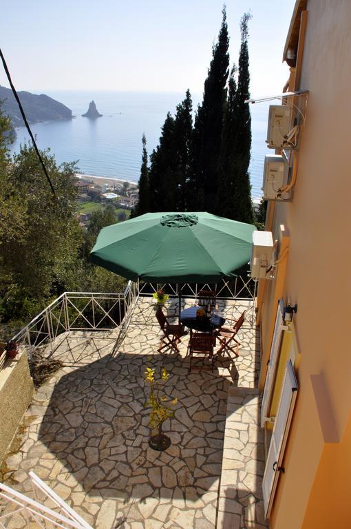 Stella'S Apartments Agios Gordios  Exteriör bild